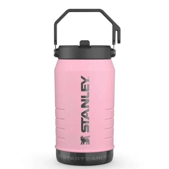 THE MESSI X STANLEY ICEFLOW™ FLIP STRAW JUG | 64 OZ - Picture 3 of 3